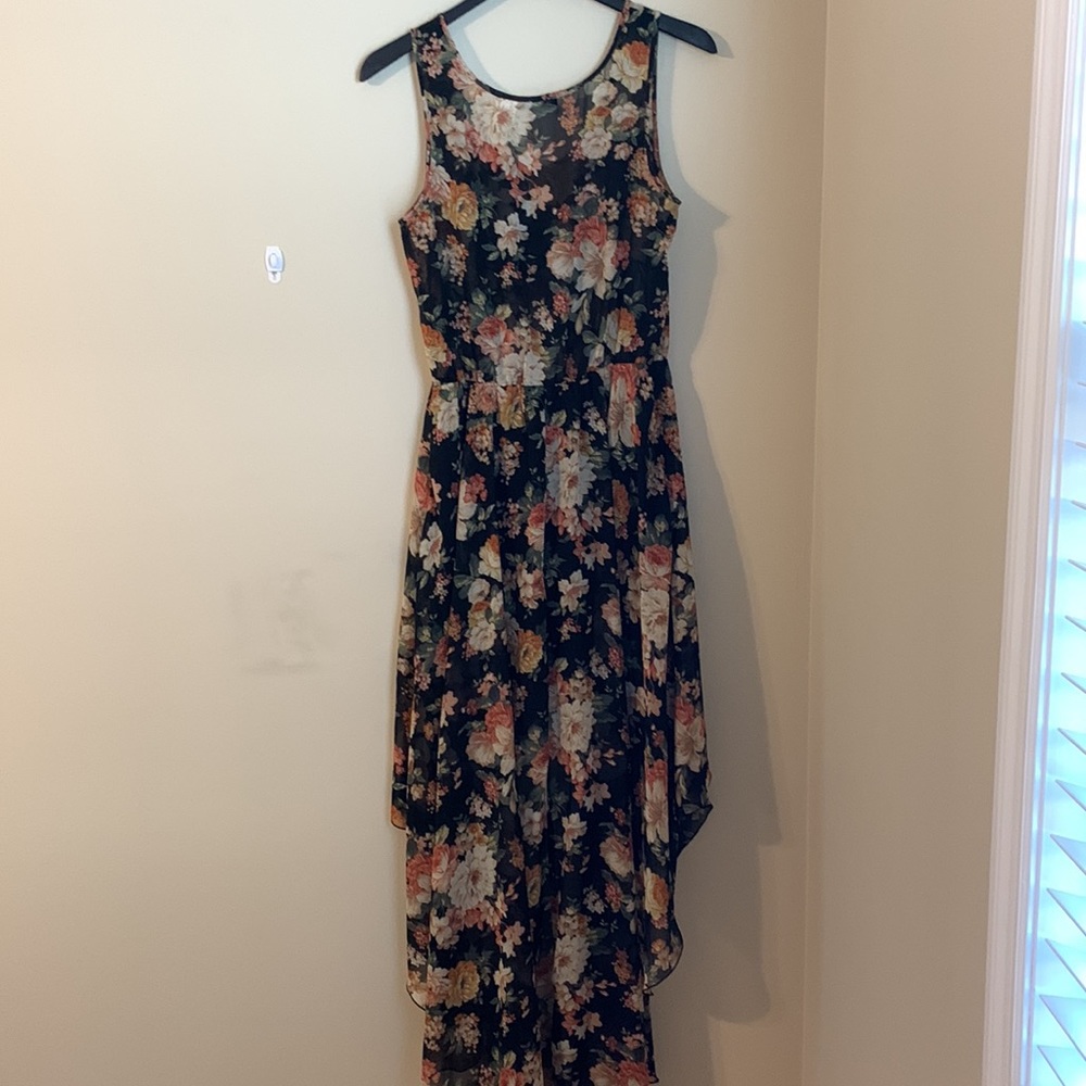 High-low floral dress - Picture 2 of 7